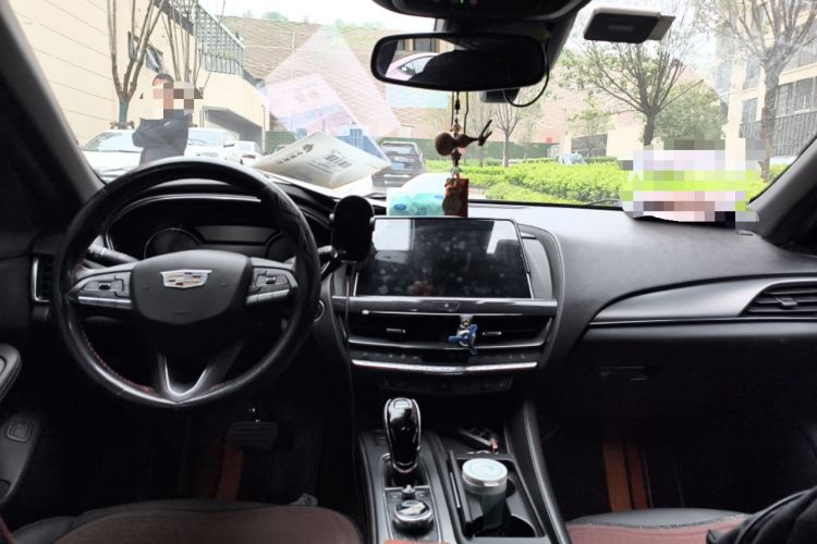 Used Cadillac CT5 2022 28T Luxury Version (Standard Edition) Center Console