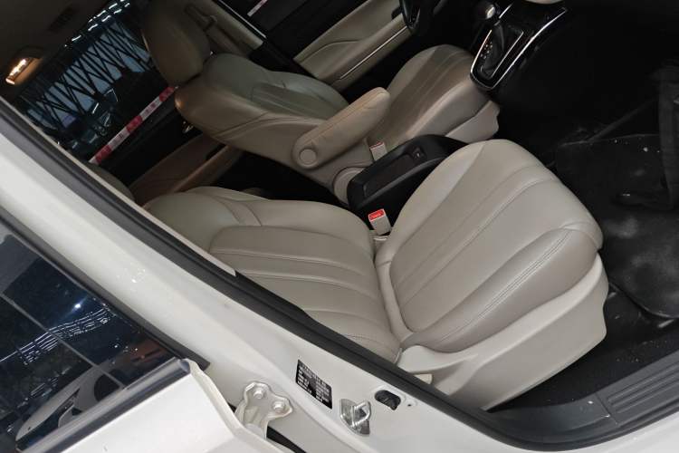 Used GAC Trumpchi M6 2021 270T DCT Elite Edition (7-seater) Right Front Seat