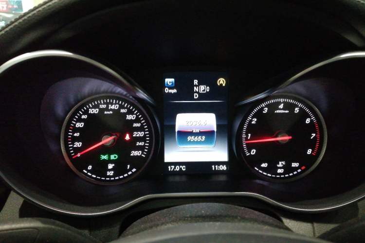 Used Mercedes-Benz C-Class 2015 C 200 L