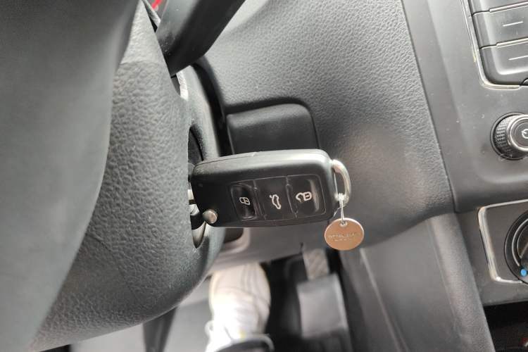 Used Volkswagen Polo 2014 1.6L Automatic Comfort Edition Vehicle Key