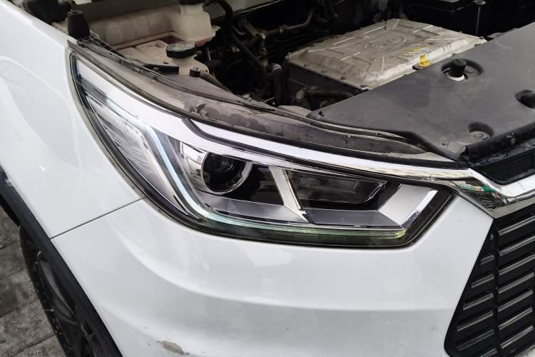 Used BYD Yuan New Energy 2018 EV360 Smart Connect Cool Edition
