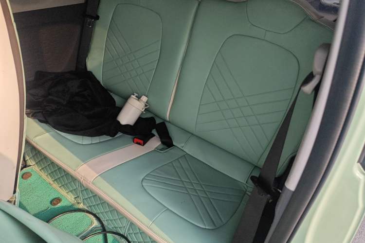 Used Wuling Hongguang MINIEV 2021 Macaron Sandwich Model 170 km Lithium Iron Phosphate
