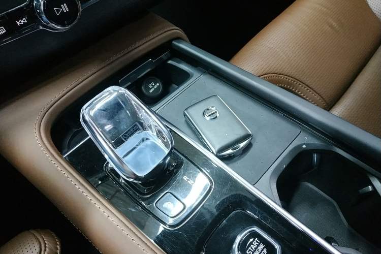 Used Volvo XC90 2021 B6 Luxury Smart Edition 7-Seater Vehicle Key