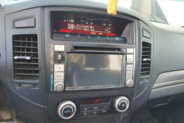 Used Mitsubishi Pajero 2014 3.0L Elite Edition