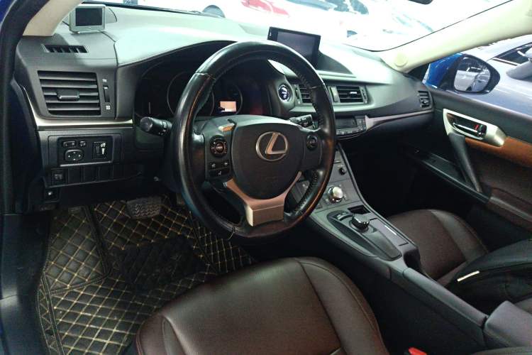 Used Lexus CT 2017 CT200h Comfort Edition Monochrome China V Standard