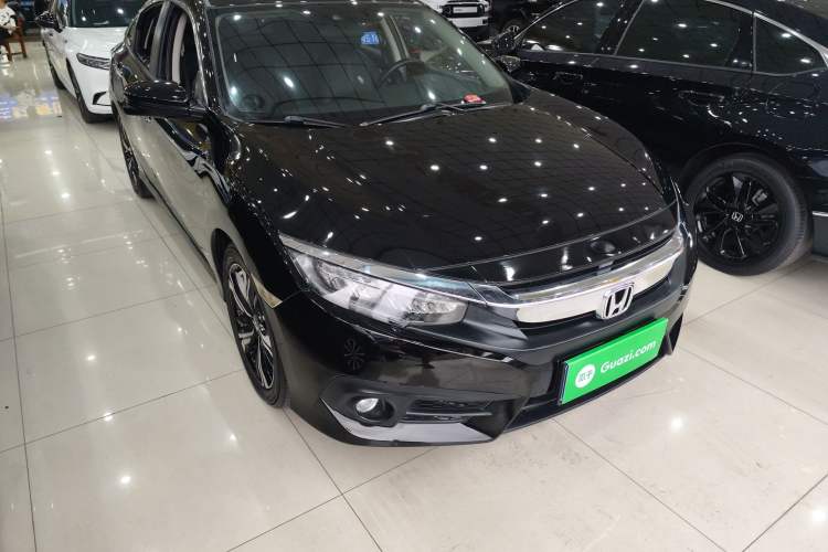Used Honda Civic 2016 220TURBO CVT Prestige Edition
