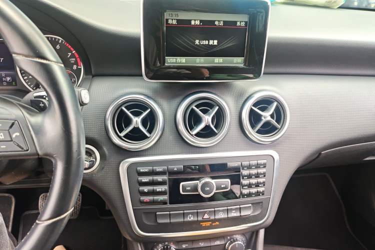 Used Mercedes-Benz A-Class 2015 A 180 Audio And AC Panel