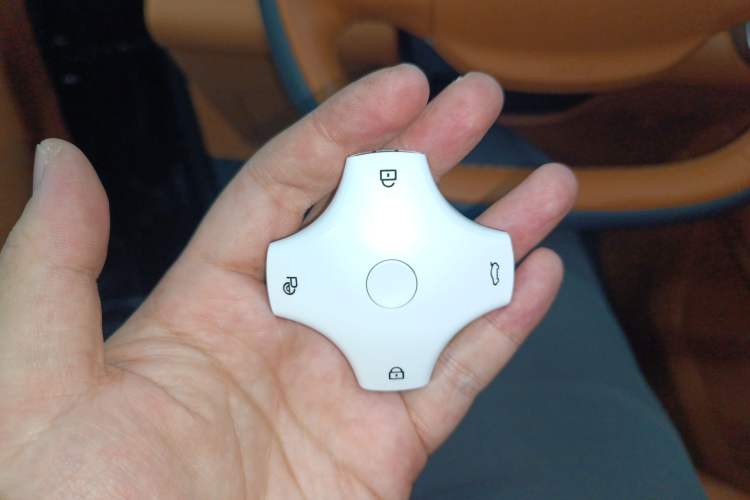 Used Dongfeng eπ eπ008 2025 210 Ultra Range-Extended Version 5 Seats
