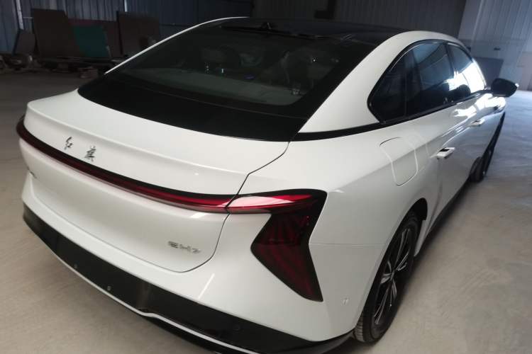 Used Hongqi EH7 2025 600 Smart Selection Edition
