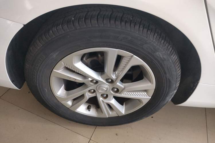 Used CHANGAN Eado 2019 High-Energy Edition 1.6L GDI Manual Pioneer Model China VI Standard
