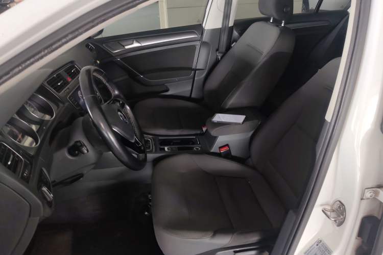 Used Volkswagen Golf 2017 230TSI Automatic Comfort Edition – Celebrating Milestone of One Million Units