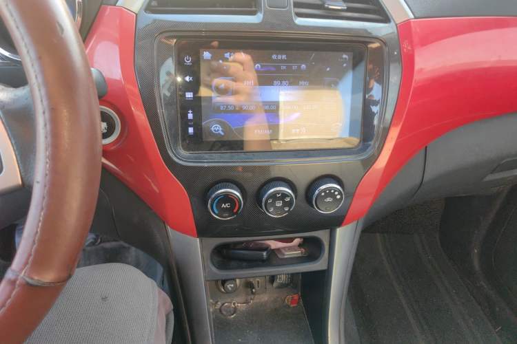 Used Foton Jiatu ix7 2016 1.5L ZhiZun Model Audio And AC Panel