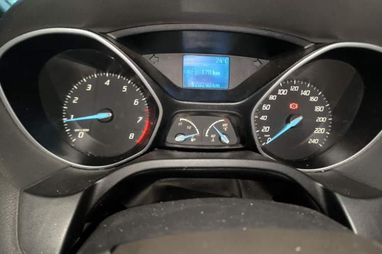 Used Ford Focus 2012 Sedan 1.6L Manual Fashion Edition