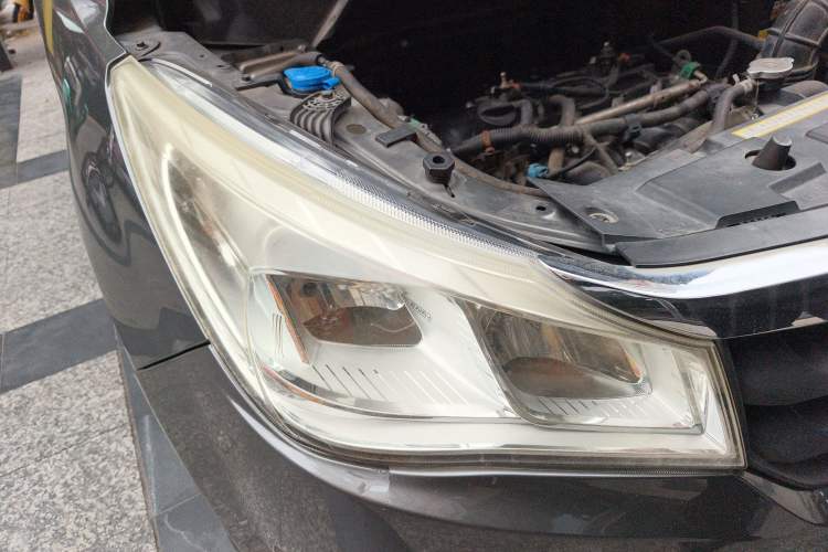 Used FAW Yingzhi 737 2015 1.5L Manual Elite Edition
