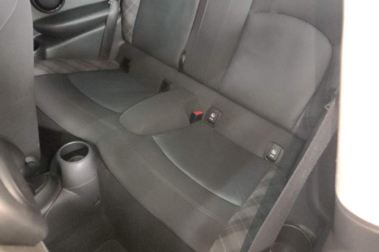 Used MINI 2016 1.5T COOPER Left Rear Seat