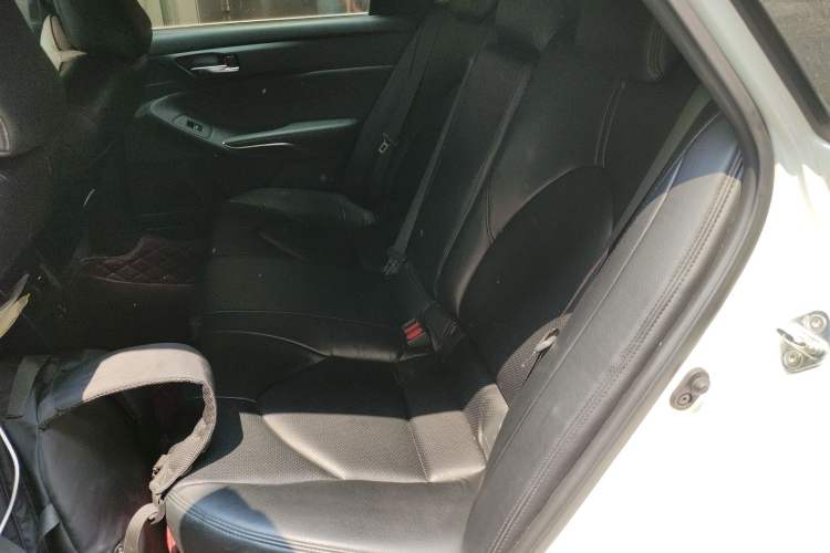 Used Toyota Avalon 2019 2.5L Ambition Version China V Standard Left Rear Seat