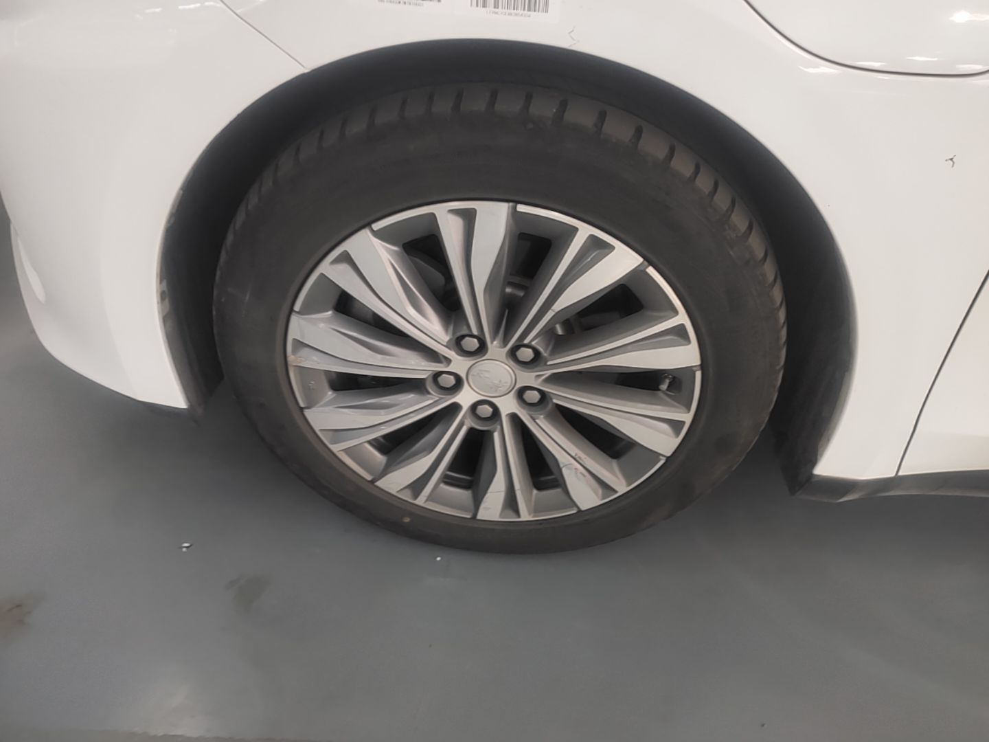 Hongqi E-QM5 2024 450km Range Commuter Version — снимка 10