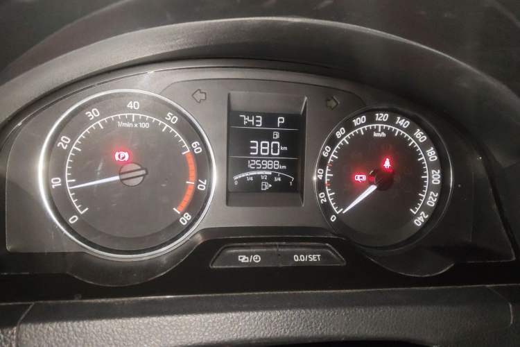Used Skoda Rapid Spaceback 2016 Revised Version 1.6L Automatic Front-Drive Edition
