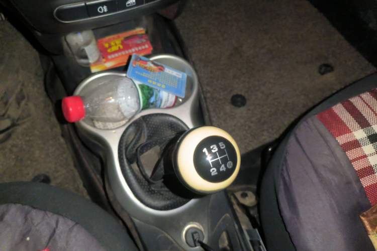 Used Chery QQ 2013 1.0L Manual Happy Edition Gear Lever