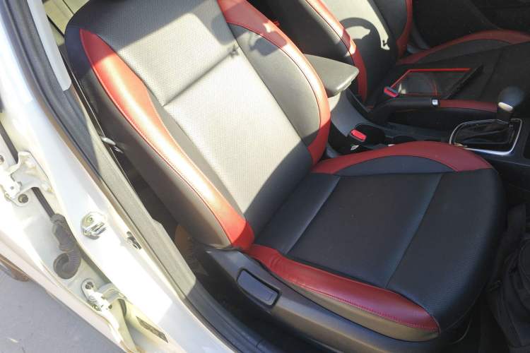 Used Kia KX Cross 2017 1.4L AT GLS