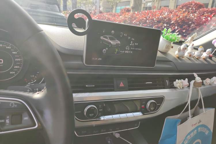 Used Audi A4L 2018 30th Anniversary Edition 40 TFSI Fashion Model