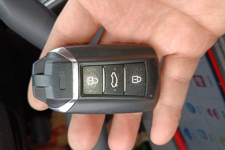 Used Dongfeng Aeolus Yixuan MAX 2024 1.5T Luxury Edition