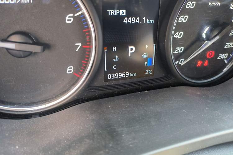 Used Mitsubishi Outlander 2019 2.0L Two-Wheel Drive Comfort Edition 5 Seats China VI Standard
