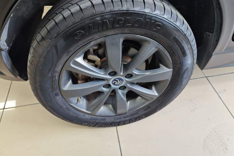 Used BYD Yuan New Energy 2019 EV535 Smart Connect Trendsetting Model Exterior 8