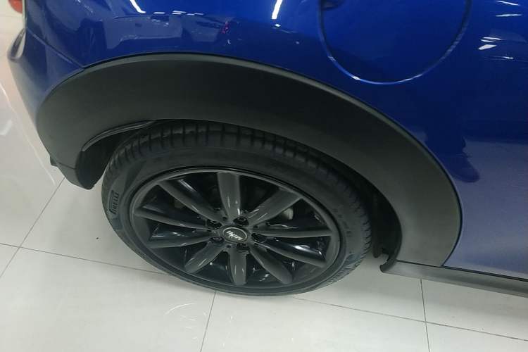 Used MINI 2018 1.5T COOPER Artist Right Rear Wheel Hub