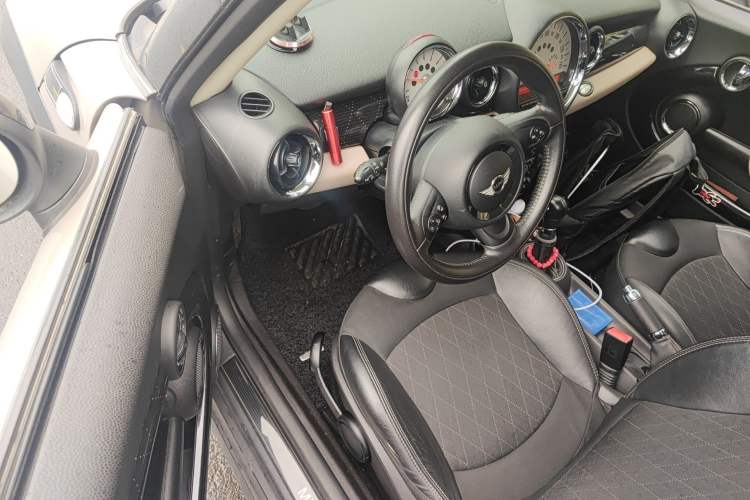 Used MINI 2012 1.6L COOPER Baker Street Driver Seat