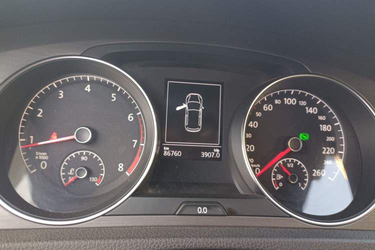 Used Volkswagen Golf 2014 1.6L Automatic Comfort Model Instrument Cluster