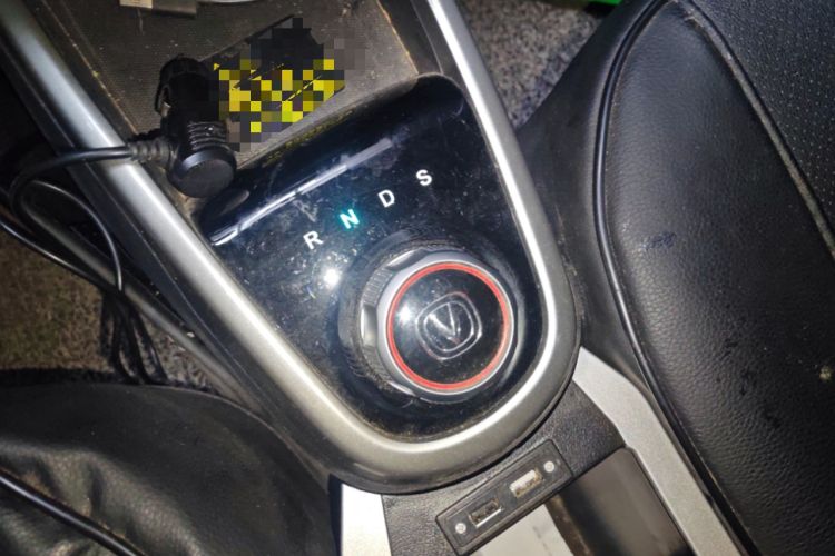 Used CHANGAN Benni E-Star 2021 National Edition Xin Yue Version Lithium Iron Phosphate (31.18 kWh) Gear Lever