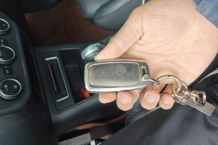 Used Volkswagen Tiguan 2015 1.8TSI Automatic All-Wheel-Drive Luxury Model
