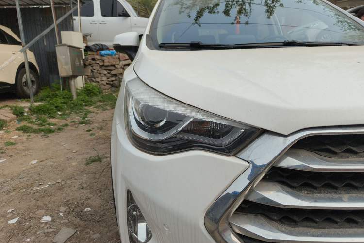 Used JAC Group Refine S3 2017 1.6L Manual Luxury Smart Model Right Front Headlight