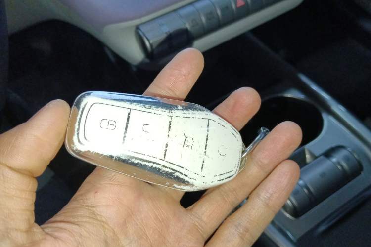 Used BYD Dolphin 2024 Honor Edition 420km Fashion Version Vehicle Key