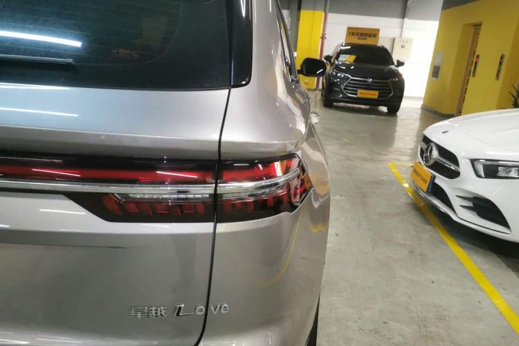 Used Geely Auto Monjaro L 2024 2.0TD High-Power Automatic Two-Wheel Drive Yunqi Version