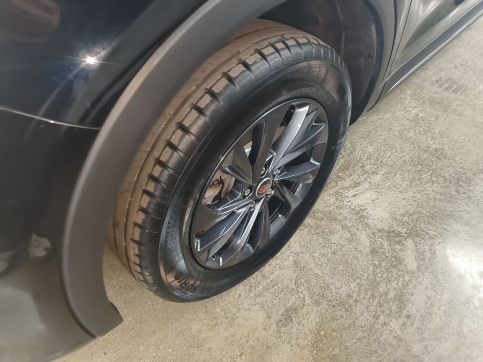 Hongqi HS5 2026 Model 2.0T Two-Wheel Drive Qi Xiang Pro Edition — снимка 10