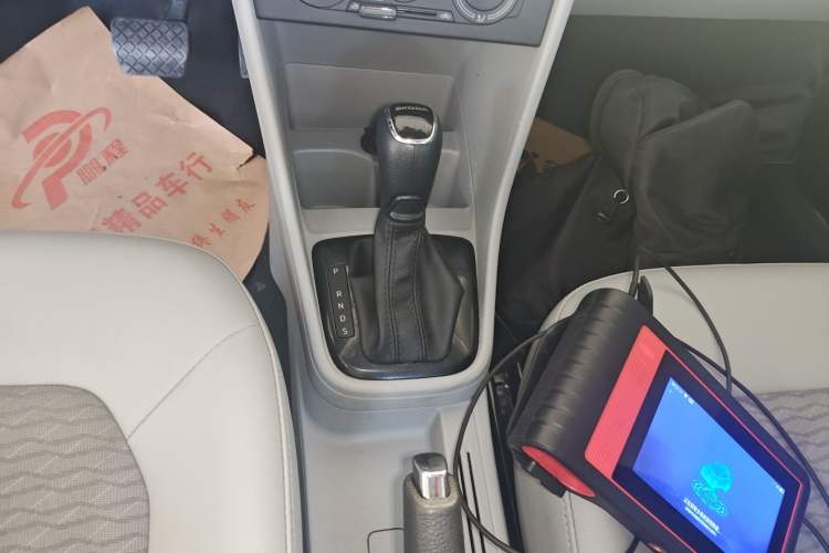 Used Skoda Rapid 2016 1.6L Automatic Chuanxing Edition Gear Lever