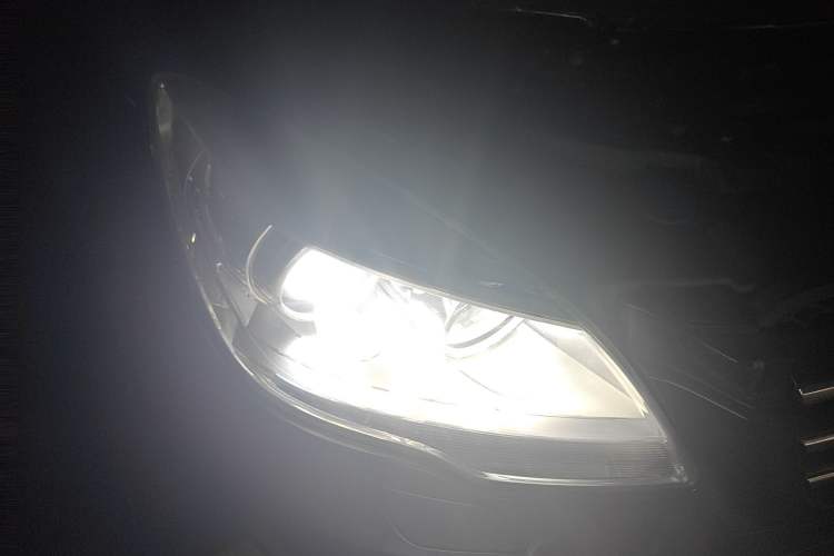 Used Mercedes-Benz R-Class 2014 R 320 4MATIC Business Model