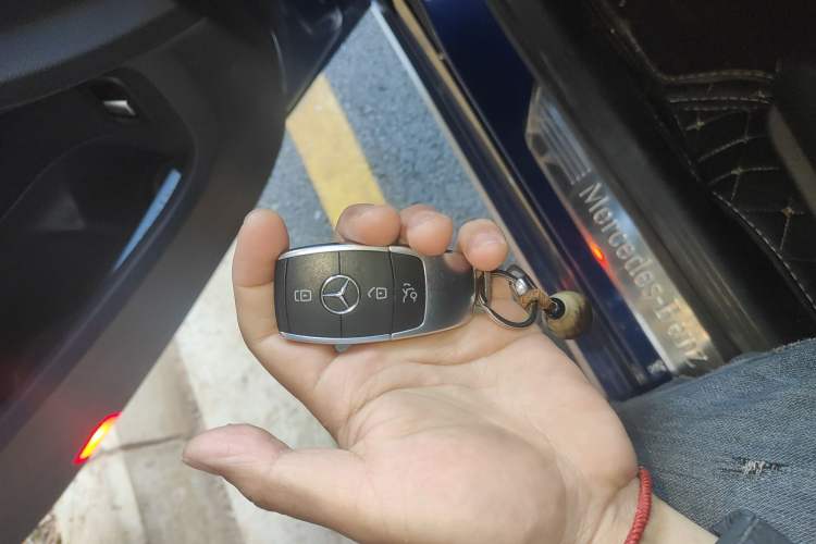 Used Mercedes-Benz C-Class 2019 C 180 L Fashion Edition Sport Version
