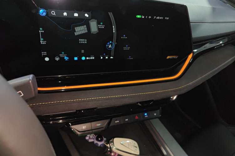 Used CHANGAN OSHAN X5 PLUS 2023 Revised 1.5T DCT Pioneer Edition
