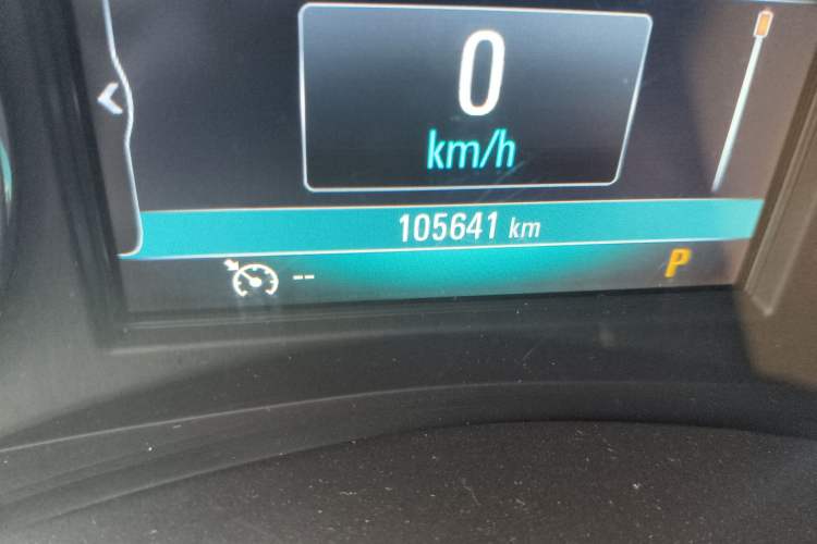 Used Buick LaCrosse 2018 28T Elite Edition Odometer Close Up