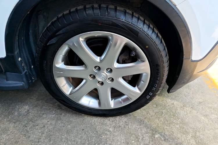 Used Buick Encore 2015 1.4T Automatic Two-Wheel Drive Urban Elite Version