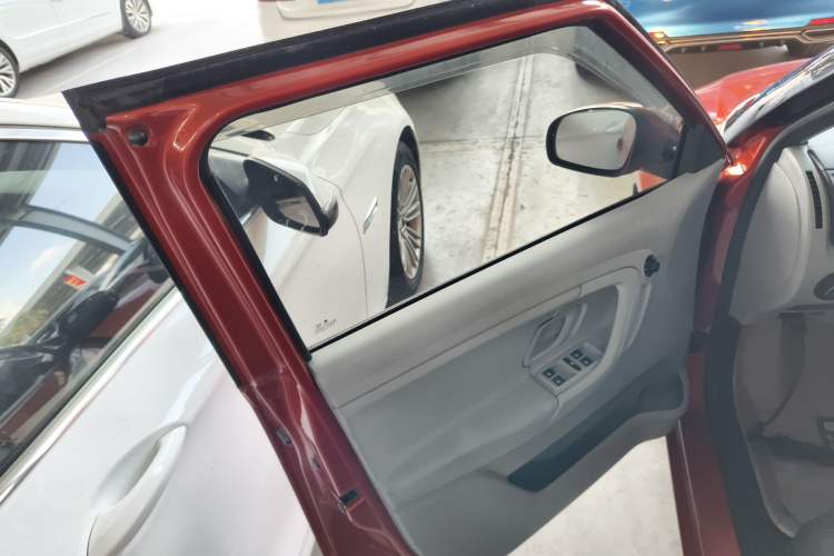 Used Skoda Fabia 2014 1.4L Automatic Crystal Edition
