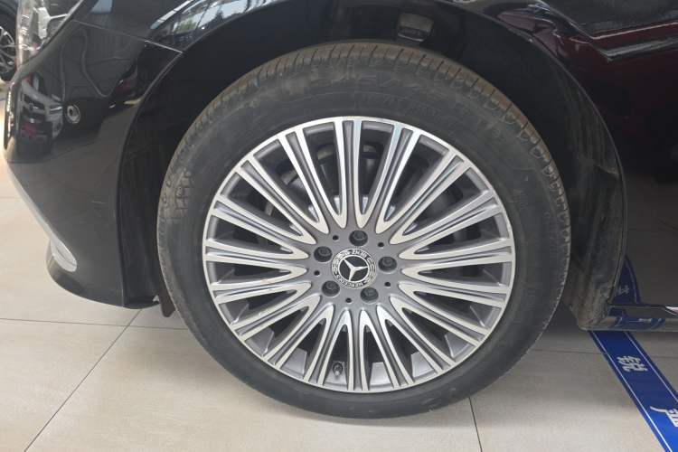 Used Mercedes-Benz E-Class 2023 Updated E 300 L Luxury Edition