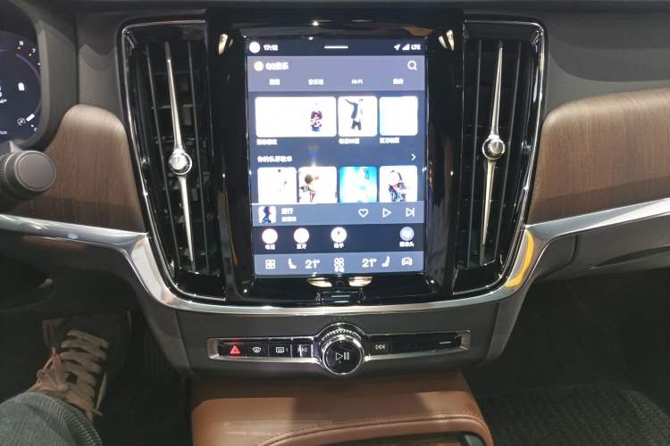 Used Volvo S90 2023 B5 Zhiyuan Luxury Edition
