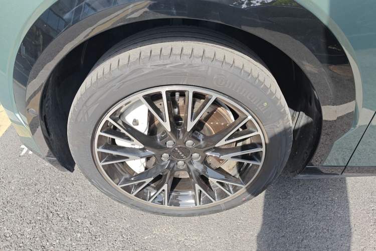 Used Zeekr X 2024 Five-Seater Four-Wheel Drive Exterior 4