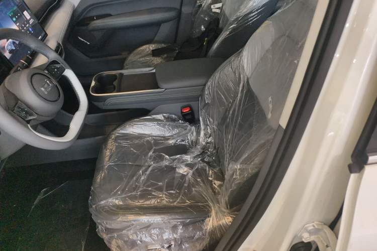 Used Bestune Yueyi 03 2025 445km Joyful Edition Left Front Seat