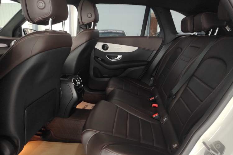 Used Mercedes-Benz GLC 2022 Second Facelift GLC 260 L 4MATIC Dynamic Edition Left Rear Seat