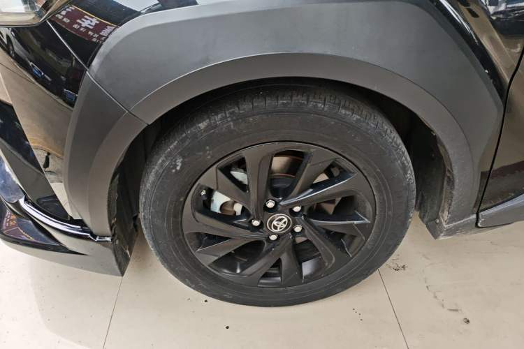 Used Toyota IZOA 2021 2.0L Yichi SPORT